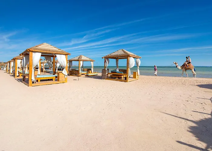 Amwaj Oyoun Resort 4*