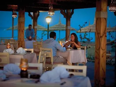 Amwaj Oyoun אתר נופש 4*