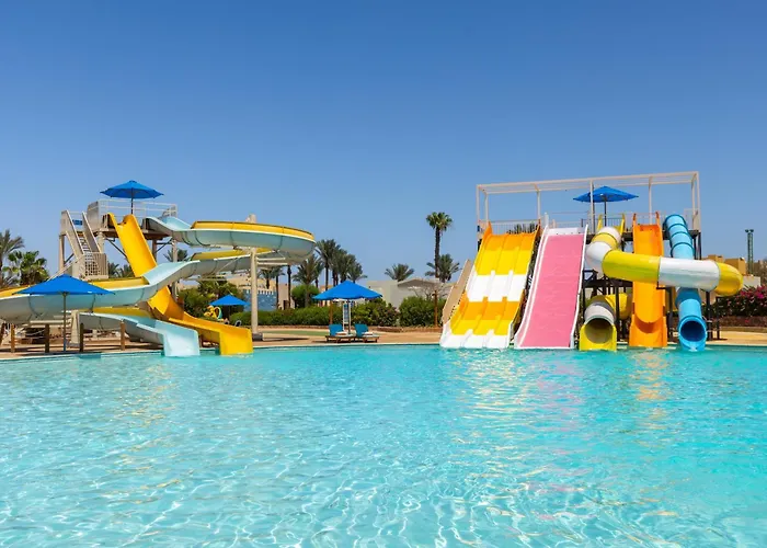 Resort Amwaj Oyoun 4*
