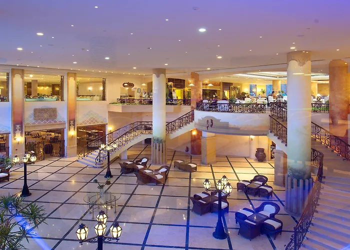 Amwaj Oyoun Resort