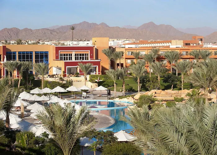 Resort Amwaj Oyoun 4*
