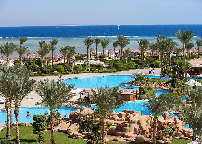 Amwaj Oyoun 4*
