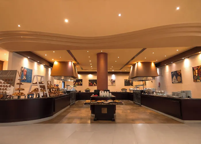Amwaj Oyoun Resort