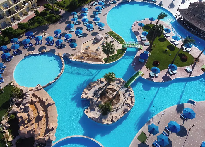 Amwaj Oyoun Resort 4*