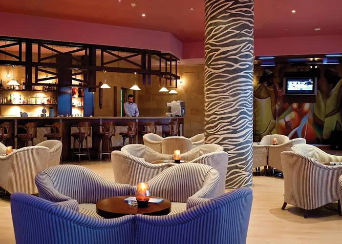 Amwaj Oyoun Resort 4*